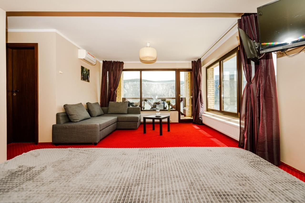 Rex Infinity View 4* Cazanele Dunarii Dubova Buitenkant foto