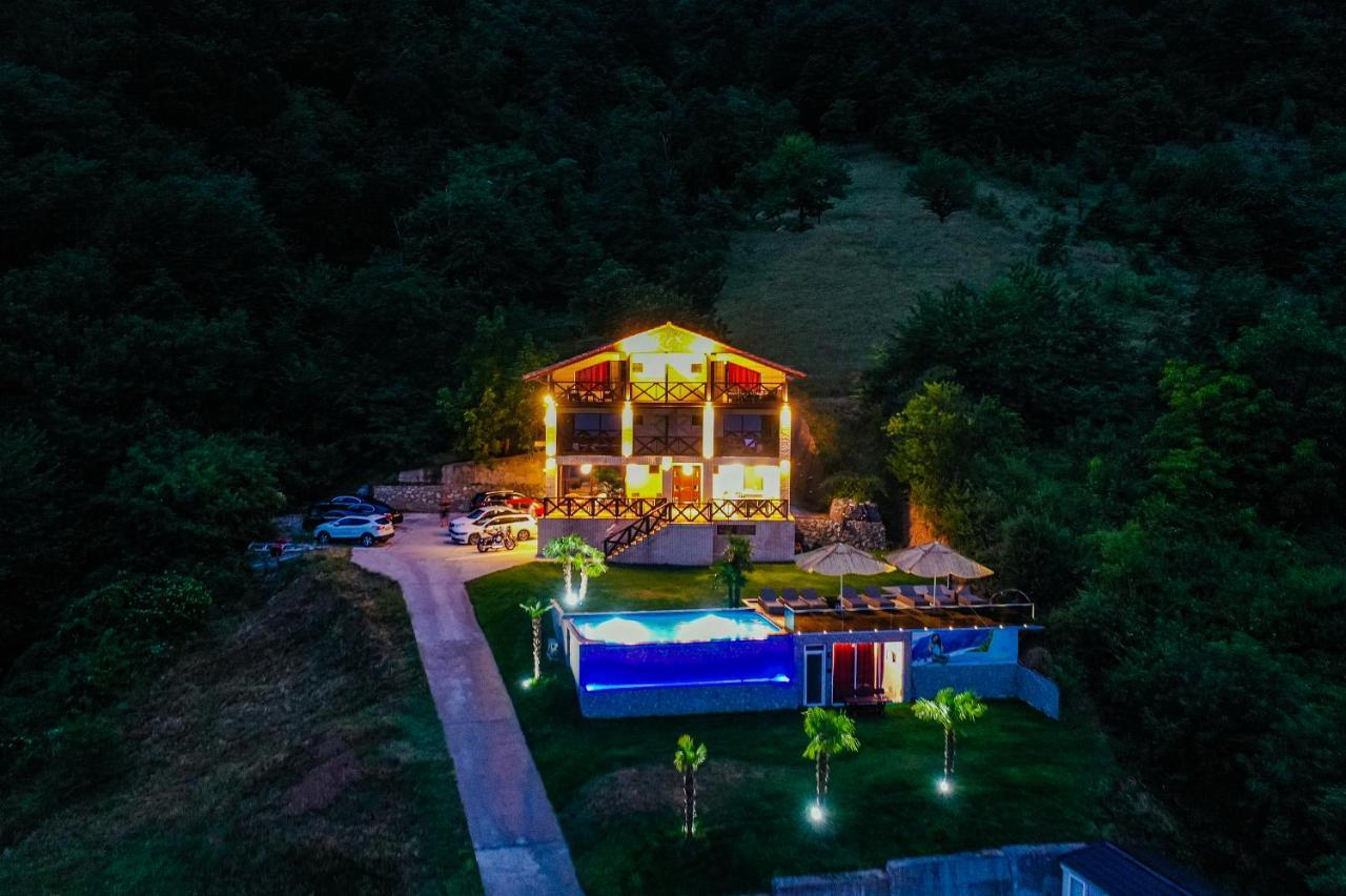 Rex Infinity View 4* Cazanele Dunarii Dubova Buitenkant foto