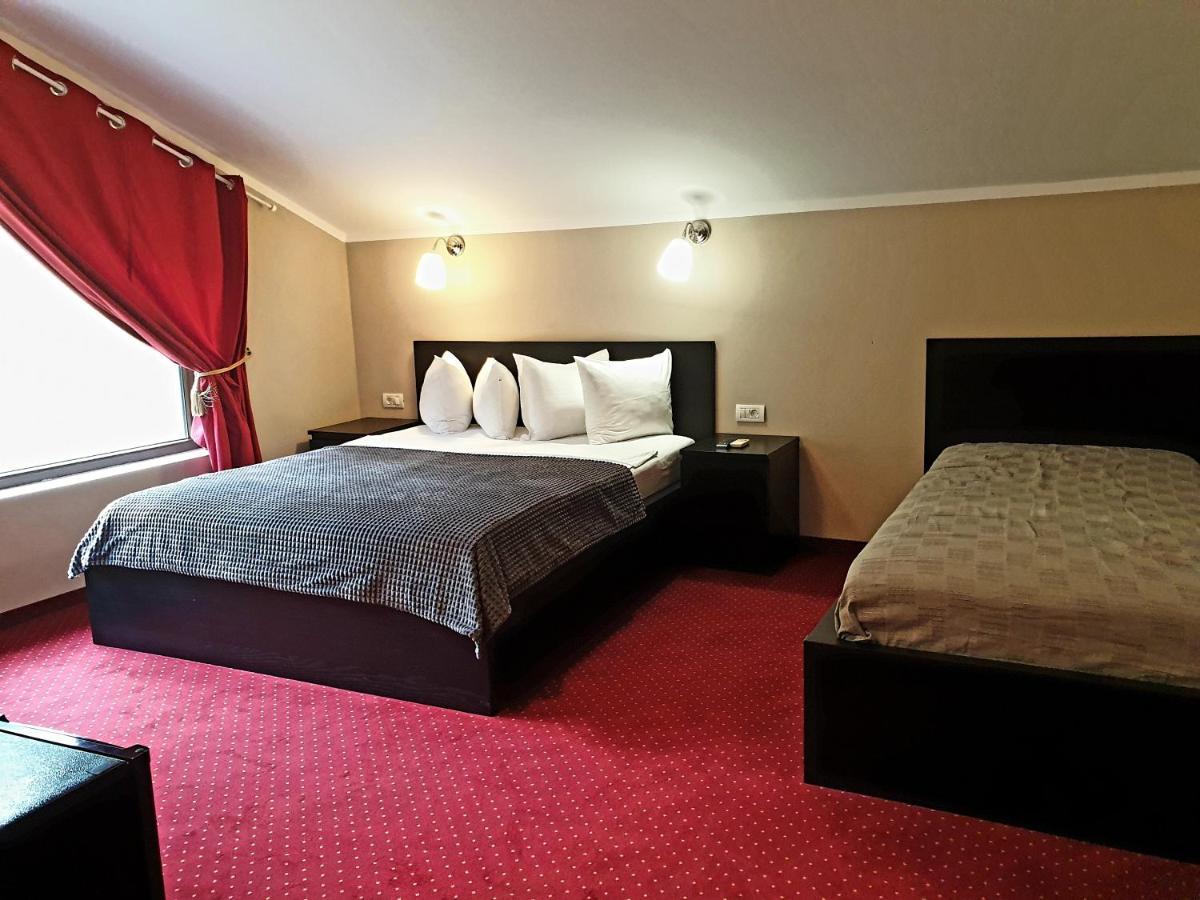 Rex Infinity View 4* Cazanele Dunarii Dubova Buitenkant foto