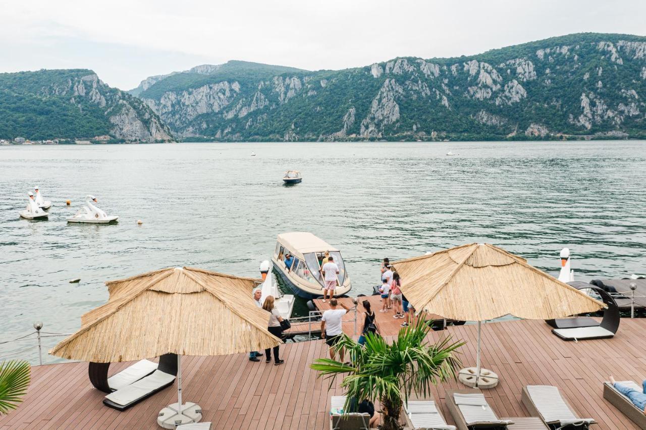 Rex Infinity View 4* Cazanele Dunarii Dubova Buitenkant foto