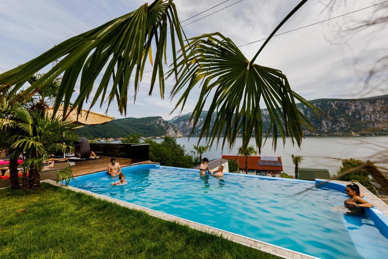 Rex Infinity View 4* Cazanele Dunarii Dubova Buitenkant foto