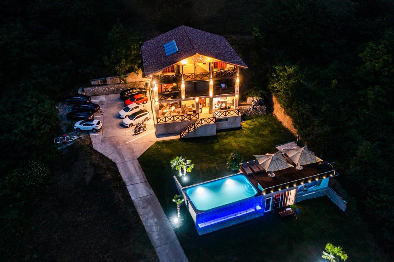 Rex Infinity View 4* Cazanele Dunarii Dubova Buitenkant foto