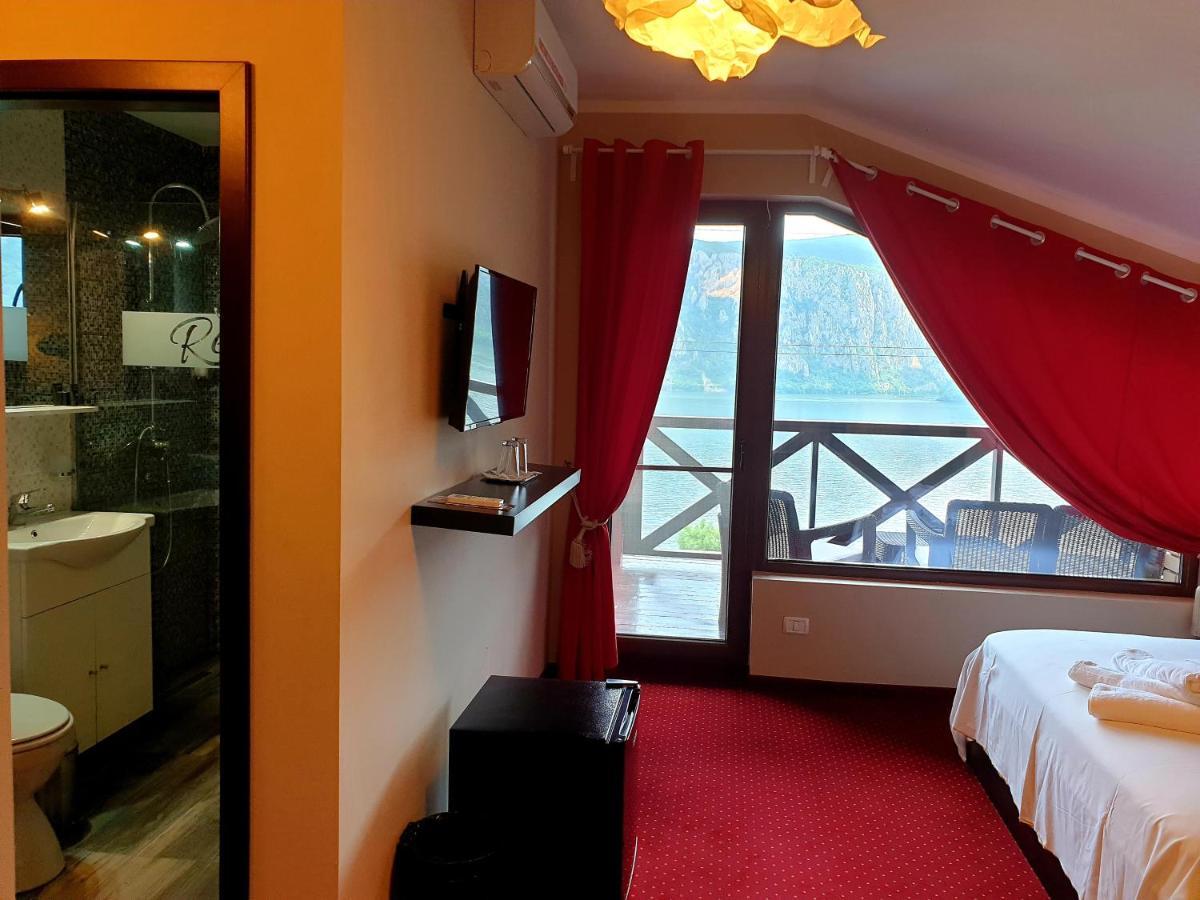 Rex Infinity View 4* Cazanele Dunarii Dubova Buitenkant foto
