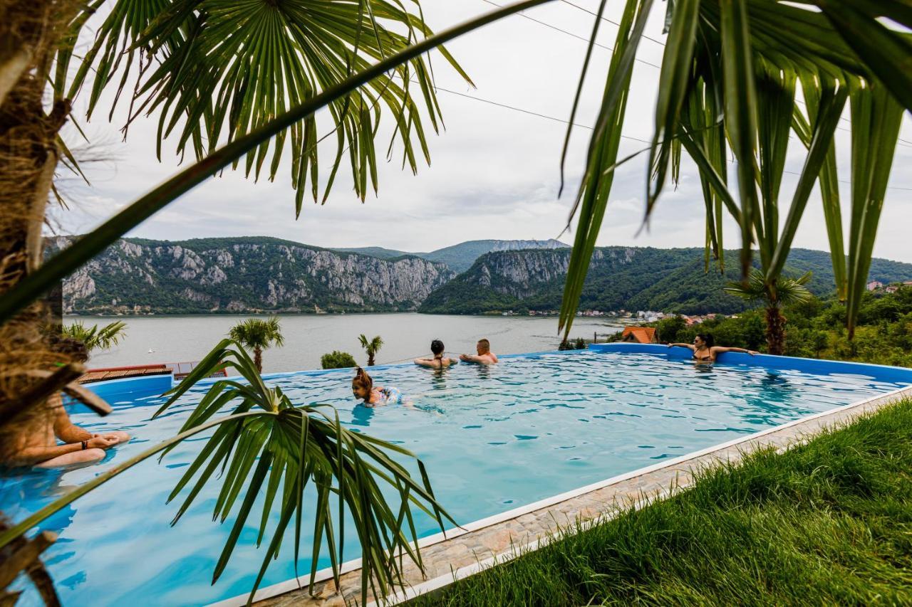 Rex Infinity View 4* Cazanele Dunarii Dubova Buitenkant foto